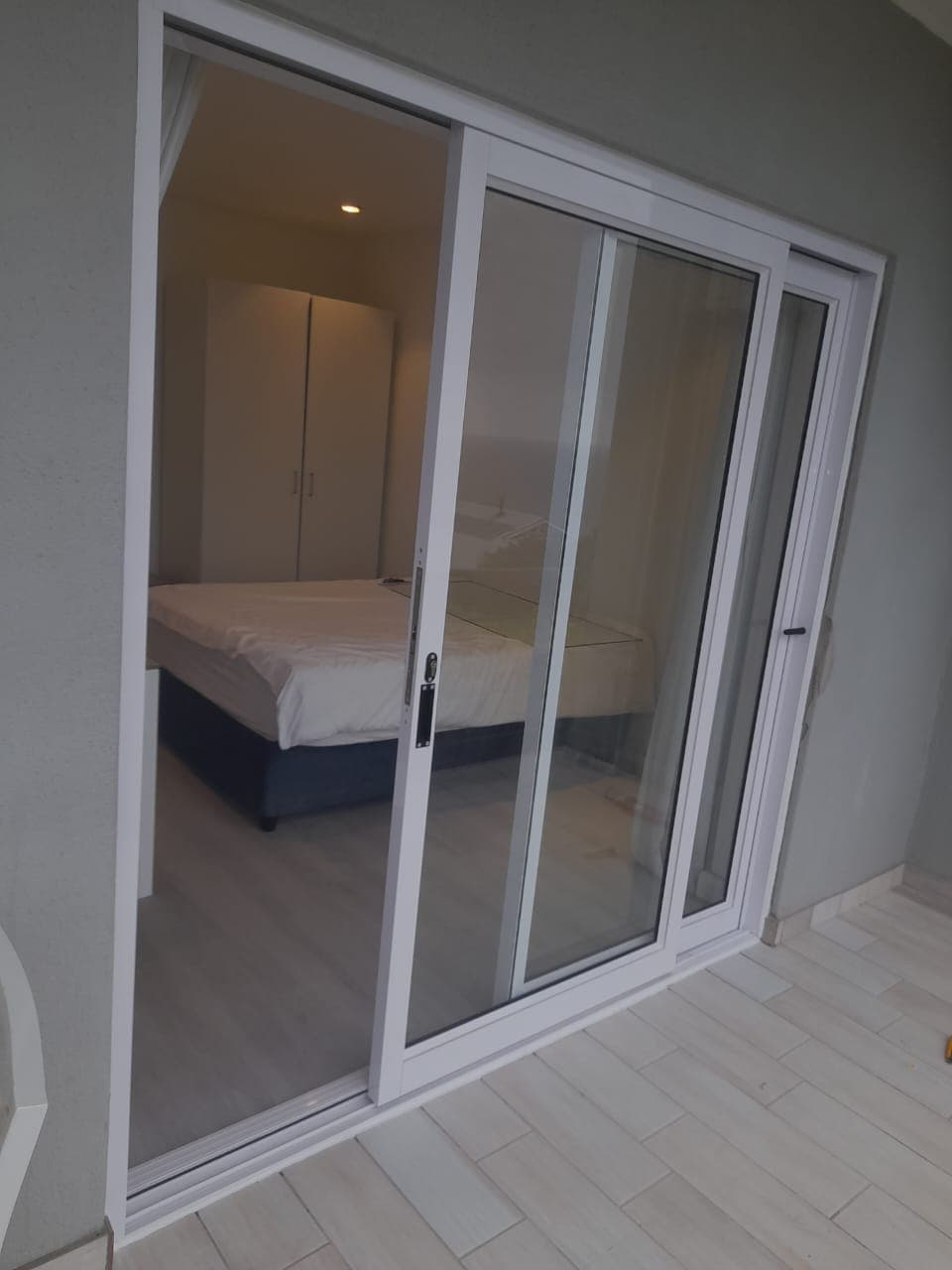 Palace sliding doors